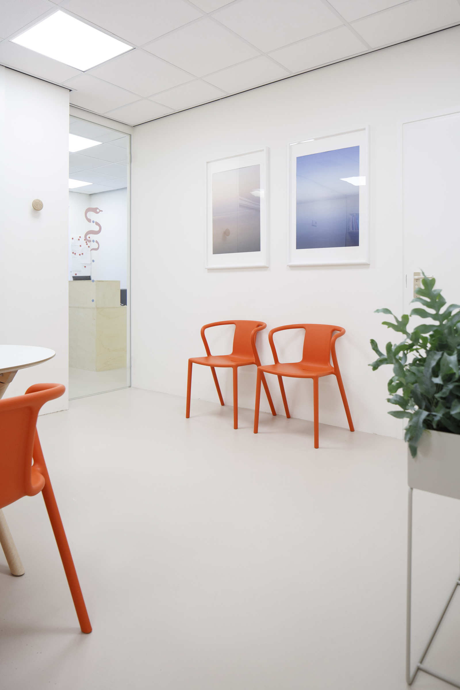 docors office 02 1600