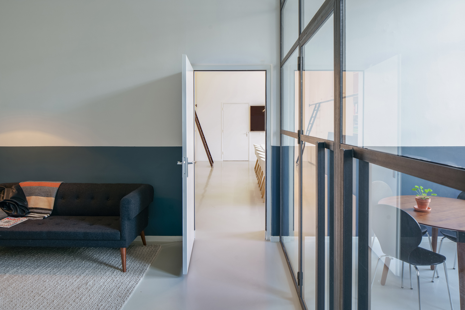 TWWB architect DDMA office interior directors room 01_1600